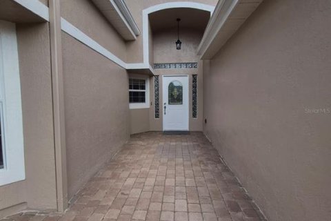 Villa ou maison à louer à Orlando, Floride: 3 chambres, 177.44 m2 № 2403496 - photo 2
