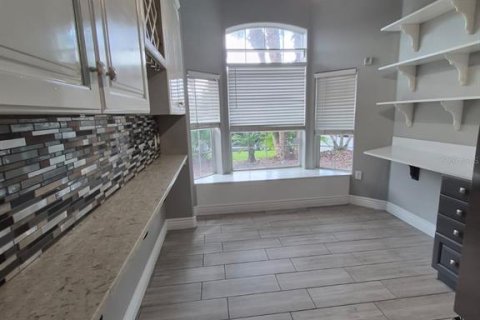 Villa ou maison à louer à Orlando, Floride: 3 chambres, 177.44 m2 № 2403496 - photo 6