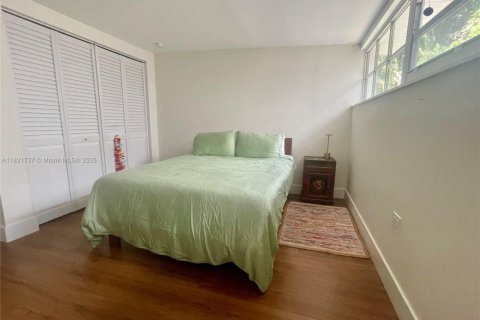 Casa en venta en Miami, Florida, 2 dormitorios, 79.71 m2 № 1787094 - foto 13