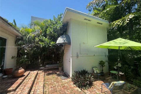 Casa en venta en Miami, Florida, 2 dormitorios, 79.71 m2 № 1787094 - foto 18