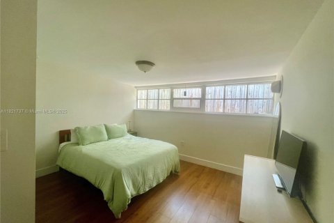 Casa en venta en Miami, Florida, 2 dormitorios, 79.71 m2 № 1787094 - foto 14