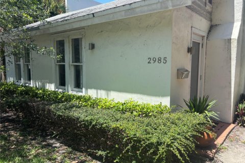Casa en venta en Miami, Florida, 2 dormitorios, 79.71 m2 № 1787094 - foto 3