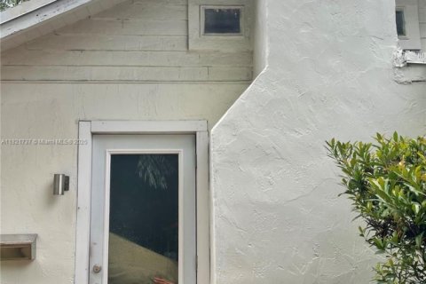 Casa en venta en Miami, Florida, 2 dormitorios, 79.71 m2 № 1787094 - foto 22