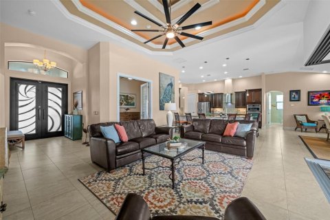 Villa ou maison à vendre à Cape Coral, Floride: 4 chambres, 267.84 m2 № 2434461 - photo 6