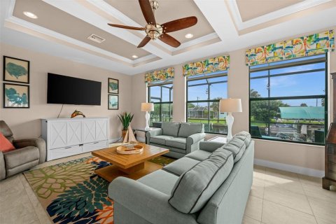 Villa ou maison à vendre à Cape Coral, Floride: 4 chambres, 267.84 m2 № 2434461 - photo 15