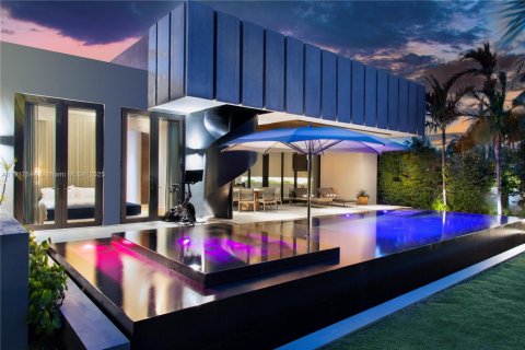 Casa en venta en Miami Beach, Florida, 3 dormitorios, 271.46 m2 № 1972302 - foto 3