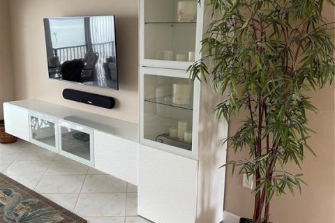 Condo in Clearwater, Florida, 2 bedrooms  № 392423 - photo 5