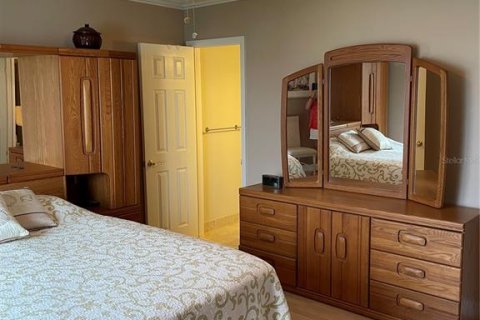 Condo in Clearwater, Florida, 2 bedrooms  № 392423 - photo 19