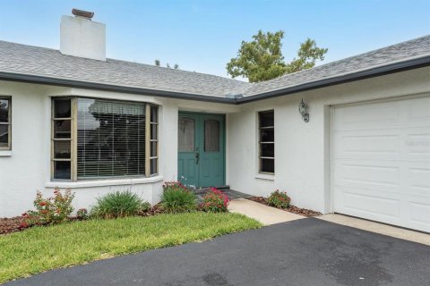 Casa en venta en Palm Harbor, Florida, 3 dormitorios, 197.7 m2 № 1853483 - foto 2