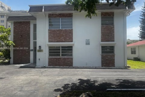 Condo in Hollywood, Florida, 1 bedroom № 2172211