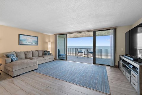 Condo in Cocoa Beach, Florida, 3 bedrooms  № 1734248 - photo 6