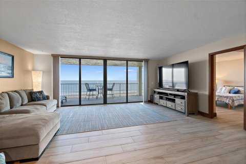Condo in Cocoa Beach, Florida, 3 bedrooms  № 1734248 - photo 16