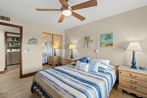 Condo in Cocoa Beach, Florida, 3 bedrooms  № 1734248 - photo 11