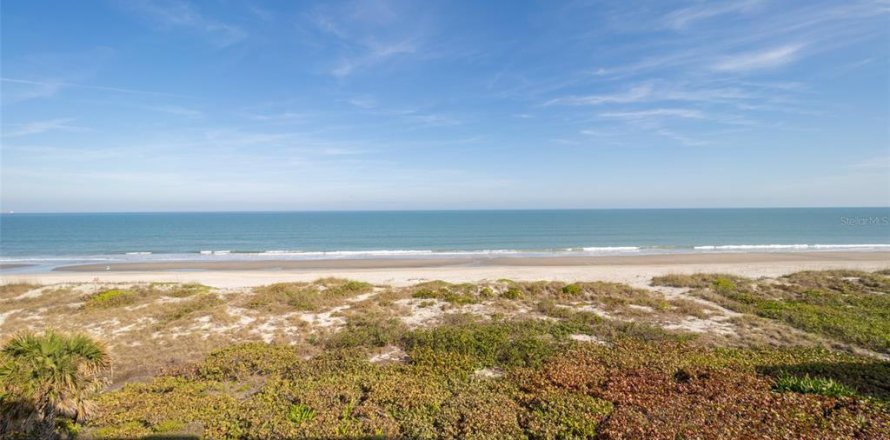 Condo in Cocoa Beach, Florida, 3 bedrooms № 1734248