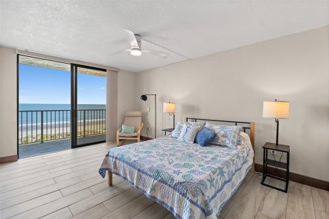 Condo in Cocoa Beach, Florida, 3 bedrooms  № 1734248 - photo 14
