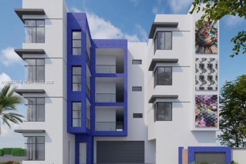 Propiedad comercial en venta en Hialeah, Florida № 1927031 - foto 1