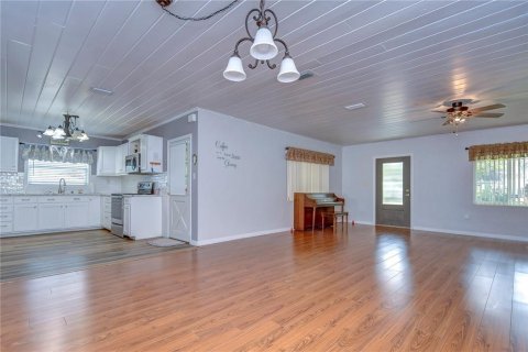 Casa en venta en Dade City, Florida, 3 dormitorios, 160.72 m2 № 1434706 - foto 11