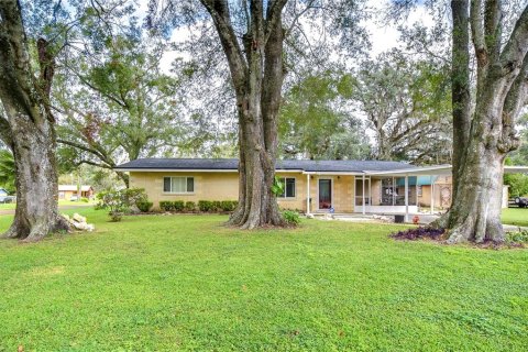 Casa en venta en Dade City, Florida, 3 dormitorios, 160.72 m2 № 1434706 - foto 1