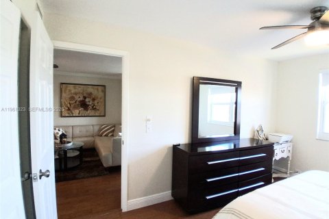 Condo in Sunrise, Florida, 2 bedrooms  № 2080810 - photo 26