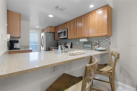 Condo in New Smyrna Beach, Florida, 2 bedrooms  № 1548112 - photo 5