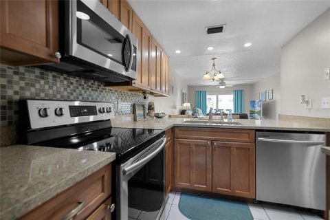 Condo in New Smyrna Beach, Florida, 2 bedrooms  № 1548112 - photo 6