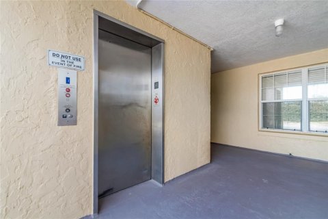 Condo in New Smyrna Beach, Florida, 2 bedrooms  № 1548112 - photo 20