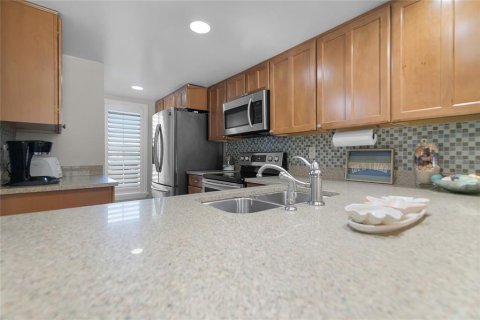 Condo in New Smyrna Beach, Florida, 2 bedrooms  № 1548112 - photo 7