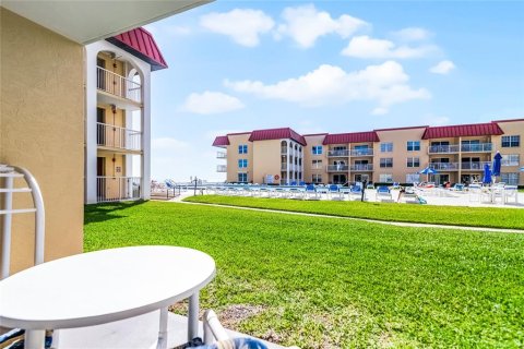 Condo in New Smyrna Beach, Florida, 2 bedrooms  № 1548112 - photo 2