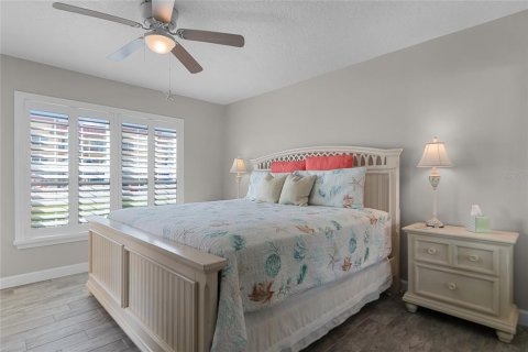Condo in New Smyrna Beach, Florida, 2 bedrooms  № 1548112 - photo 3