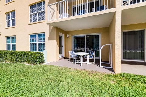Condo in New Smyrna Beach, Florida, 2 bedrooms  № 1548112 - photo 18