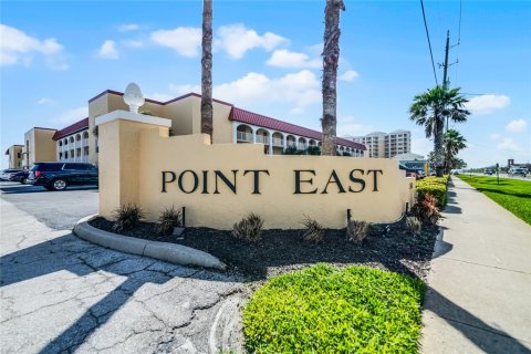 Condo in New Smyrna Beach, Florida, 2 bedrooms  № 1548112 - photo 26