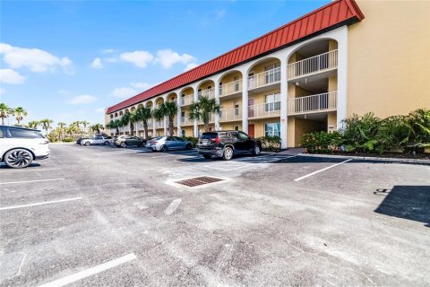Condo in New Smyrna Beach, Florida, 2 bedrooms  № 1548112 - photo 23