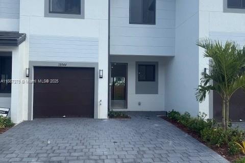 Купить таунхаус в Хомстед, Флорида 3 спальни, № 1941200 - фото 1