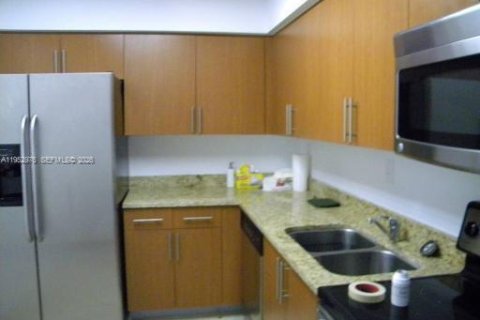 Condo in Aventura, Florida, 2 bedrooms  № 2054608 - photo 3