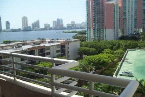 Condo in Aventura, Florida, 2 bedrooms  № 2054608 - photo 2
