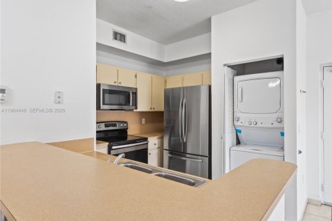 Copropriété à louer à Doral, Floride: 2 chambres, 84.54 m2 № 2051441 - photo 9