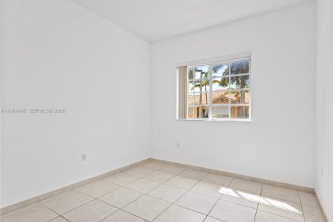 Copropriété à louer à Doral, Floride: 2 chambres, 84.54 m2 № 2051441 - photo 12