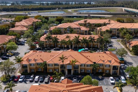 Copropriété à louer à Doral, Floride: 2 chambres, 84.54 m2 № 2051441 - photo 7