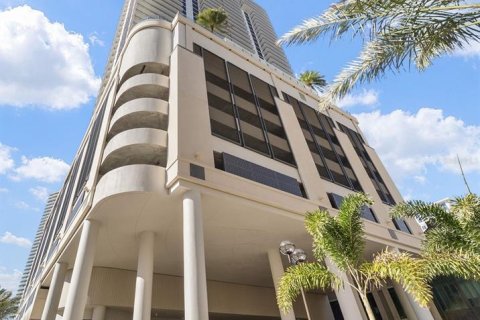 Condominio en Saint Petersburg, Florida, 2 dormitorios  № 2091562