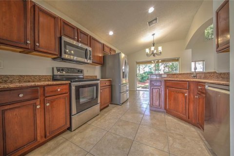 House in Clermont, Florida 4 bedrooms, 206.71 sq.m. № 1877360 - photo 12