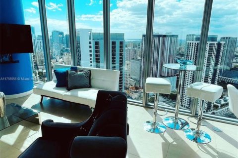 Copropriété à louer à Miami, Floride: 2 chambres, 122.17 m2 № 1728628 - photo 3