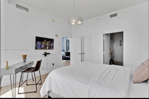 Copropriété à louer à Miami, Floride: 2 chambres, 122.17 m2 № 1728628 - photo 17