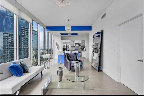 Copropriété à louer à Miami, Floride: 2 chambres, 122.17 m2 № 1728628 - photo 12