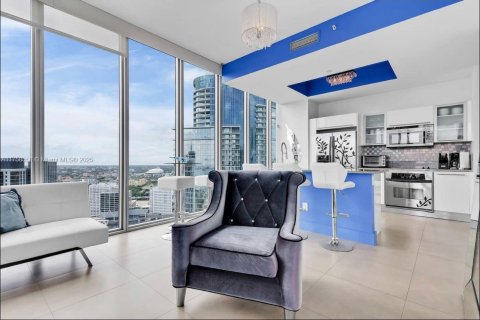 Copropriété à louer à Miami, Floride: 2 chambres, 122.17 m2 № 1728628 - photo 10