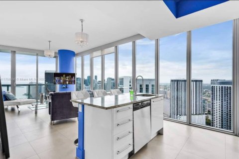 Copropriété à louer à Miami, Floride: 2 chambres, 122.17 m2 № 1728628 - photo 11