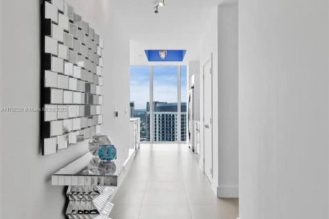 Copropriété à louer à Miami, Floride: 2 chambres, 122.17 m2 № 1728628 - photo 6