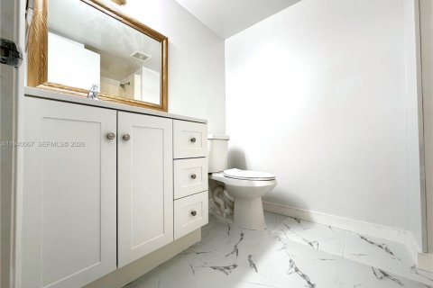 Купить кондоминиум в Майами, Флорида 2 спальни, 92.9м2, № 2180413 - фото 14