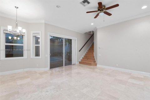 Casa en venta en Hollywood, Florida, 4 dormitorios, 355.17 m2 № 1691260 - foto 19
