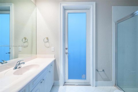 Casa en venta en Hollywood, Florida, 4 dormitorios, 355.17 m2 № 1691260 - foto 10