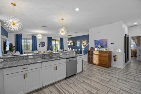Villa ou maison à vendre à Davenport, Floride: 9 chambres, 363.15 m2 № 1826550 - photo 11